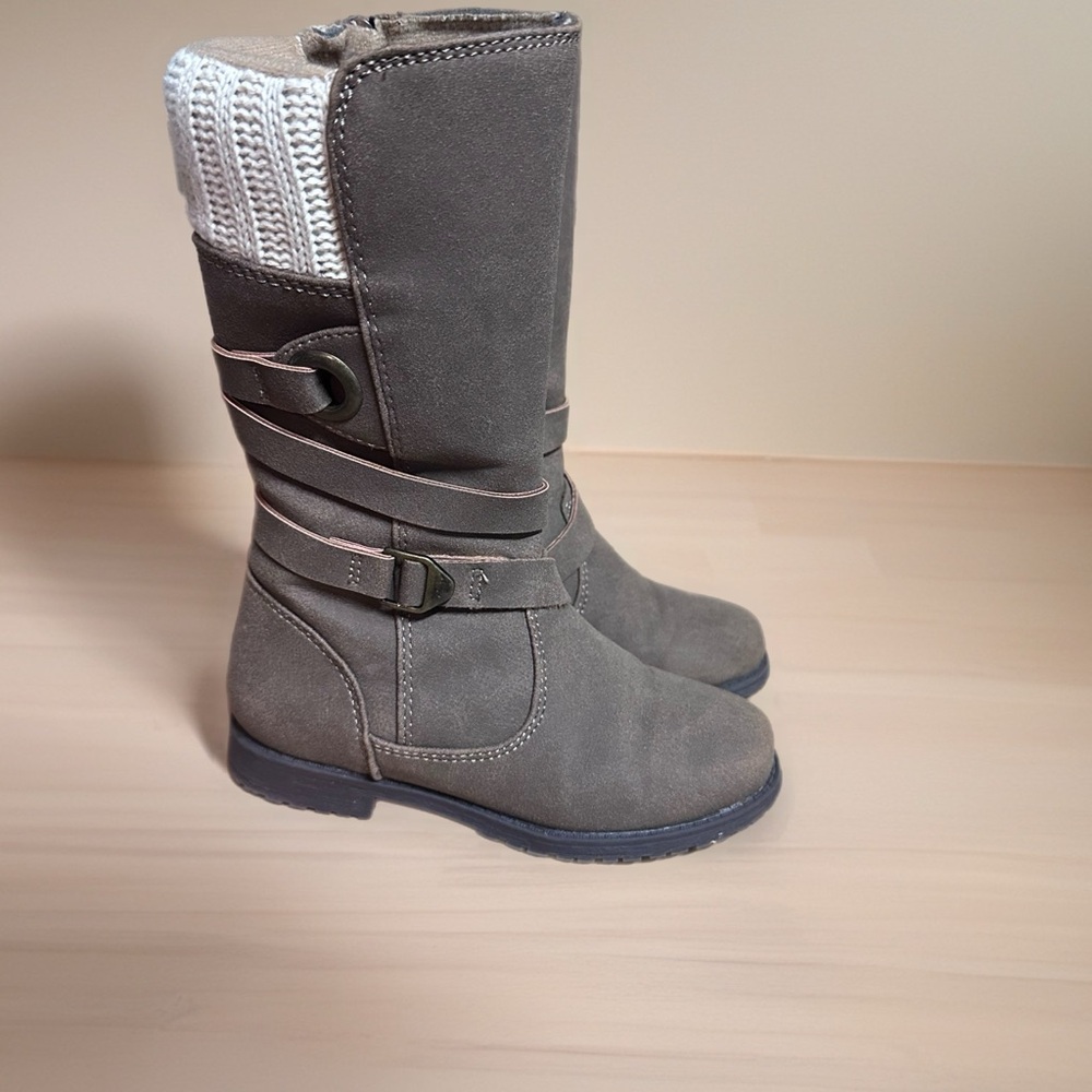 Stylish brown knit cuff Boots